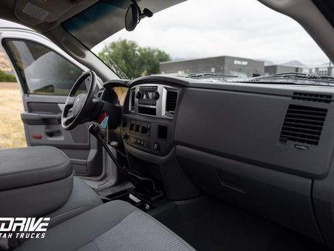 Used 2009 Dodge Ram 2500 Truck SLT w/ Popular Equipment Group image 15