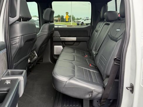 Used 2025 Ford F250 Platinum AWD/4WD image 12