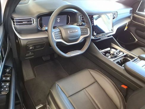 New 2026 Jeep Grand Wagoneer 4WD image 18