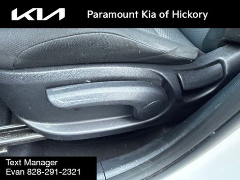 Used 2023 Kia Soul LX FWD image 16