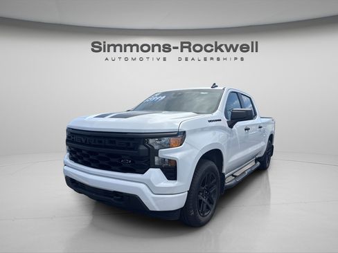 Used 2024 Chevrolet Silverado 1500 Custom w/ Rally Edition AWD/4WD image 1