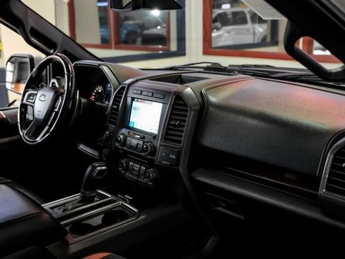 Used 2017 Ford F150 Raptor w/ Equipment Group 802A Luxury AWD/4WD image 14