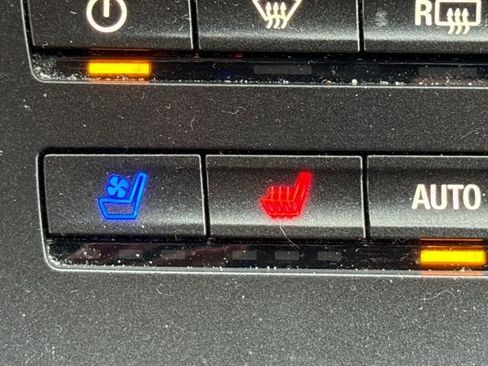 Used 2019 Lincoln Nautilus Reserve image 33