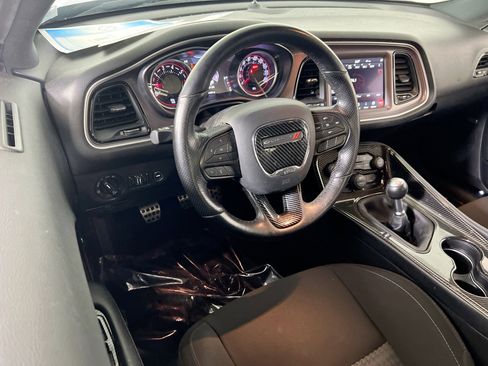 Used 2021 Dodge Challenger R/T Scat Pack w/ Scat Pack Stripe image 21