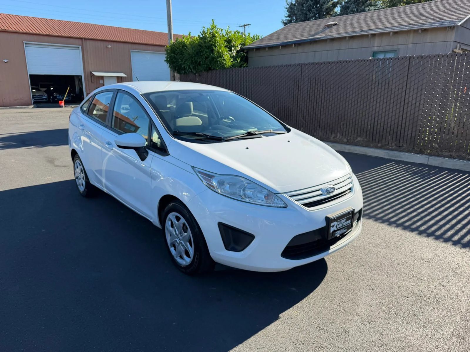 Used 2012 Ford Fiesta S FWD image 3