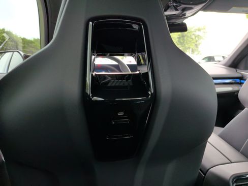 New 2026 BMW i5 M60 AWD/4WD image 37