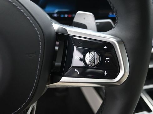 Certified 2023 BMW 760i xDrive image 19