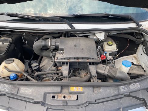 Used 2014 Freightliner Sprinter 2500 image 31