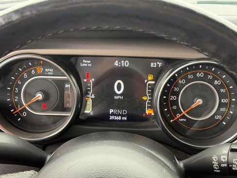 Used 2020 Jeep Wrangler Sport AWD/4WD image 25