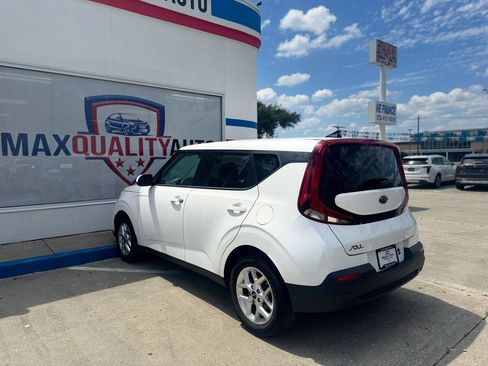Used 2022 Kia Soul LX w/ Technology Package FWD image 40