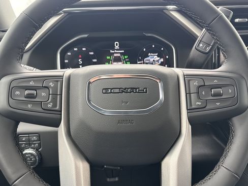 New 2026 GMC Sierra 2500 Denali w/ Denali Reserve Package AWD/4WD image 23