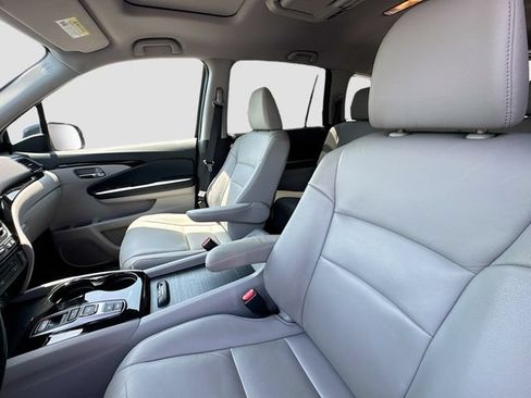 Used 2016 Honda Pilot Touring image 27