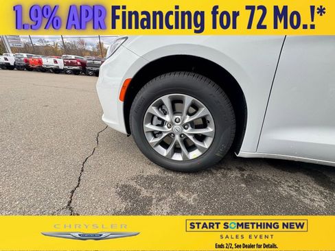 New 2026 Chrysler Pacifica Select image 47