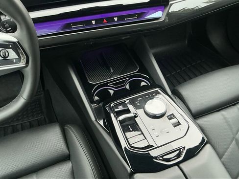 Used 2024 BMW i5 eDrive40i image 20