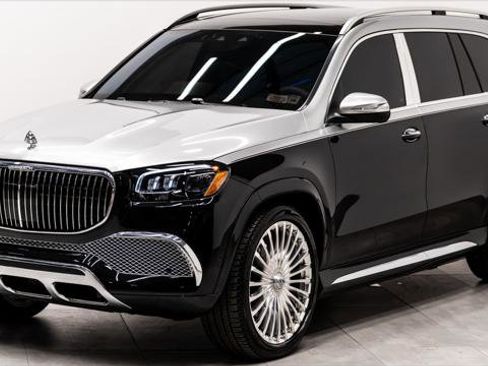 Used 2023 Mercedes-Benz Maybach GLS 600 4MATIC image 11