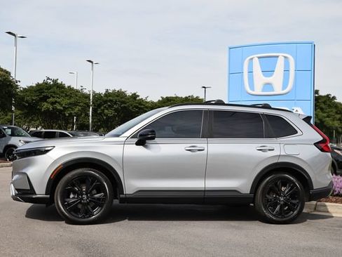 Used 2024 Honda CR-V Sport Touring image 4