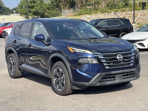 Used 2024 Nissan Rogue SV AWD/4WD image 1