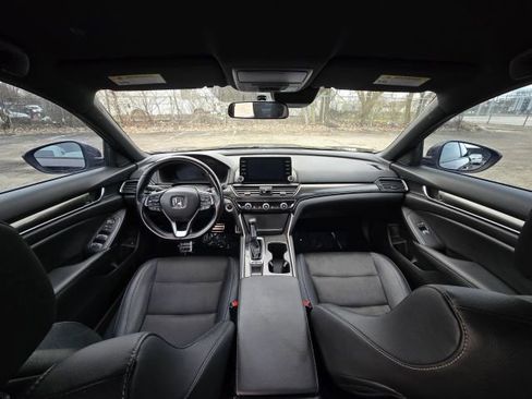 Used 2019 Honda Accord Sport image 18