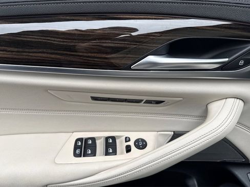 Used 2022 BMW M550i xDrive w/ Executive Package image 14