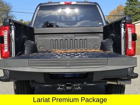 New 2026 Ford F250 Lariat w/ Black Appearance Package AWD/4WD image 11