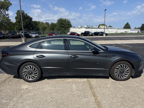 Used 2024 Hyundai Sonata Limited FWD image 3