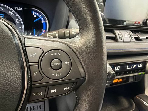 Used 2021 Toyota RAV4 XSE w/ XSE Grade Weather Package AWD/4WD image 30