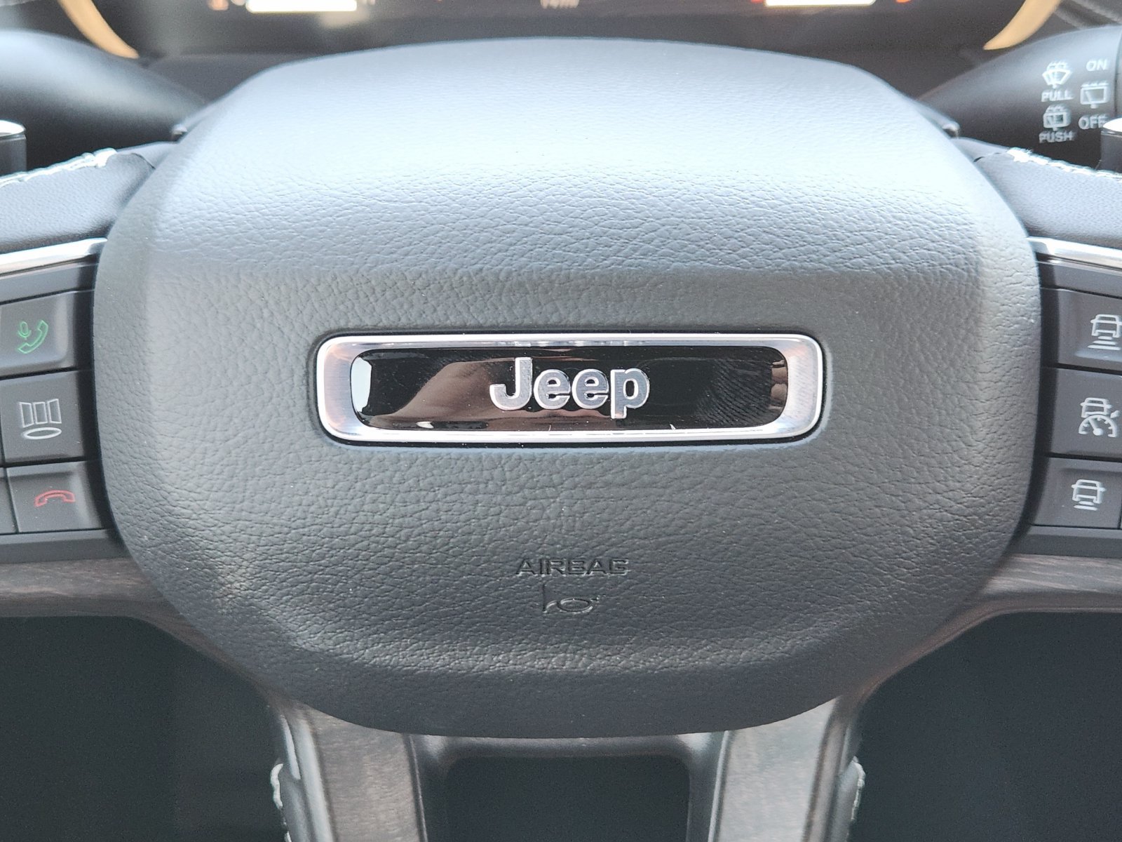 New 2027 Jeep Grand Cherokee Limited w/ Limited Altitude Package AWD/4WD image 37