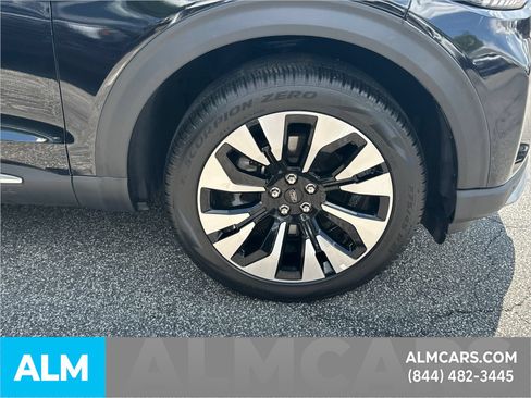 Certified 2026 Ford Explorer Platinum w/ LUX Leather Package AWD/4WD image 14