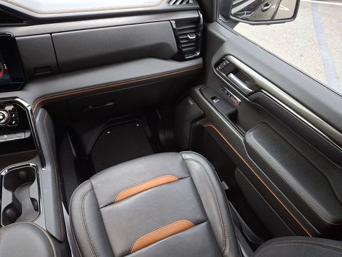 Used 2023 GMC Sierra 1500 AT4 w/ AT4 Premium Package image 16