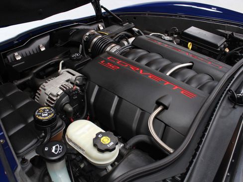 Used 2005 Chevrolet Corvette Convertible w/ Preferred Equipment Group RWD image 31