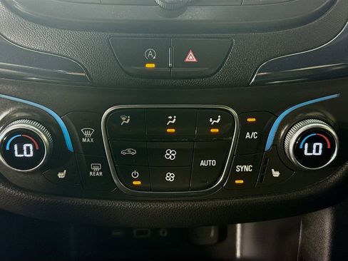 Used 2024 Chevrolet Equinox RS w/ RS Leather Package image 18