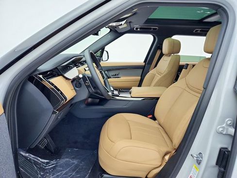 New 2026 Land Rover Range Rover Sport SE image 17