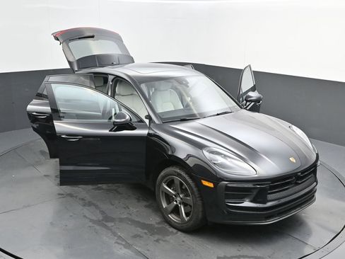 New 2026 Porsche Macan image 44