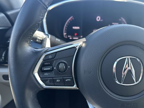 Used 2023 Acura MDX SH-AWD w/ Technology Package image 16