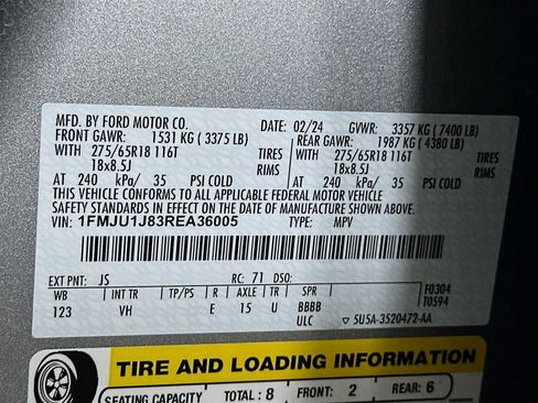 Used 2024 Ford Expedition XLT image 12