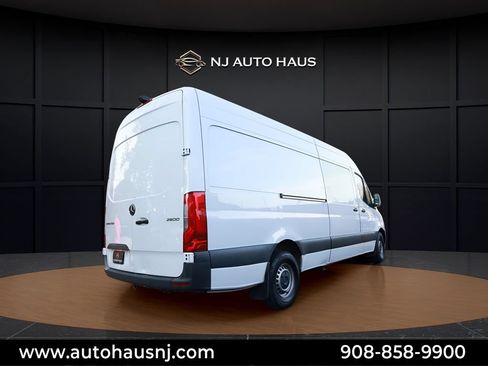 Used 2023 Mercedes-Benz Sprinter 2500 image 8