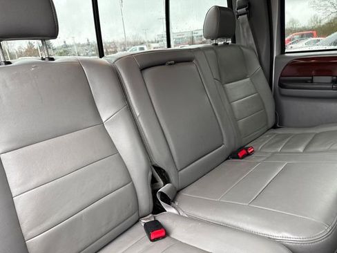 Used 2006 Ford F250 Lariat image 19