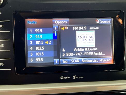 Used 2015 Toyota Highlander Plus FWD image 26