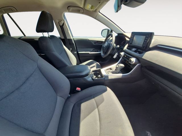 Used 2019 Toyota RAV4 LE w/ Carpet Mat Package FWD image 14