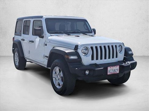 Used 2022 Jeep Wrangler Unlimited Sport AWD/4WD image 3