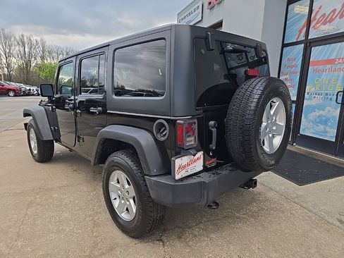 Used 2013 Jeep Wrangler Unlimited Sport AWD/4WD image 6