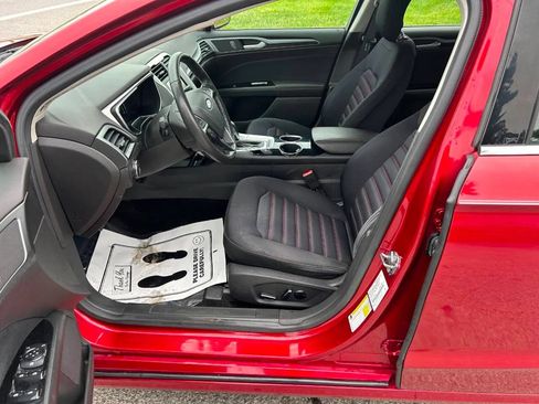 Used 2013 Ford Fusion SE FWD image 13