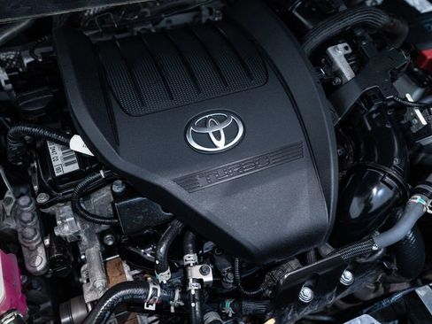 Certified 2024 Toyota Highlander LE image 13