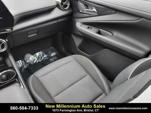 Used 2024 Chevrolet Blazer EV LT image 15