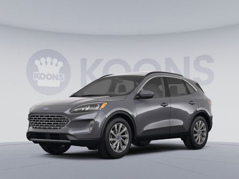 Used 2022 Ford Escape Titanium w/ Class II Trailer Tow Package AWD/4WD image 1