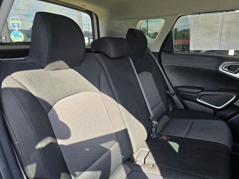 Used 2023 Kia Soul LX w/ Option Group 015 FWD image 32