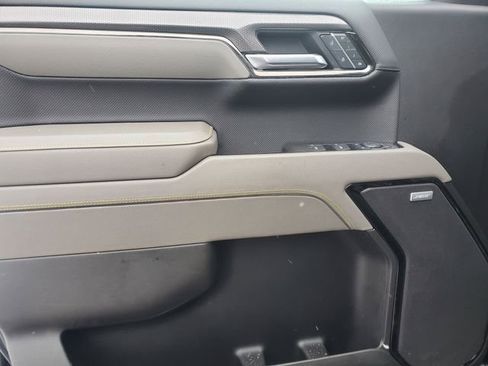 Certified 2025 Chevrolet Silverado 1500 ZR2 w/ Technology Package image 20