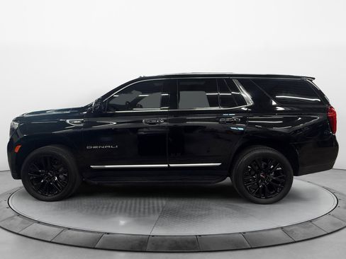Used 2024 GMC Yukon Denali AWD/4WD image 3