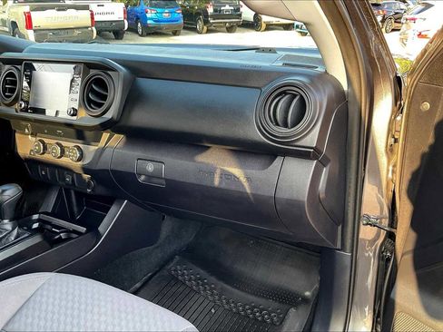 Used 2021 Toyota Tacoma SR w/ SR Convenience Package image 16