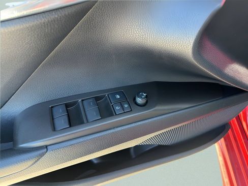 Used 2021 Toyota Camry SE FWD image 12